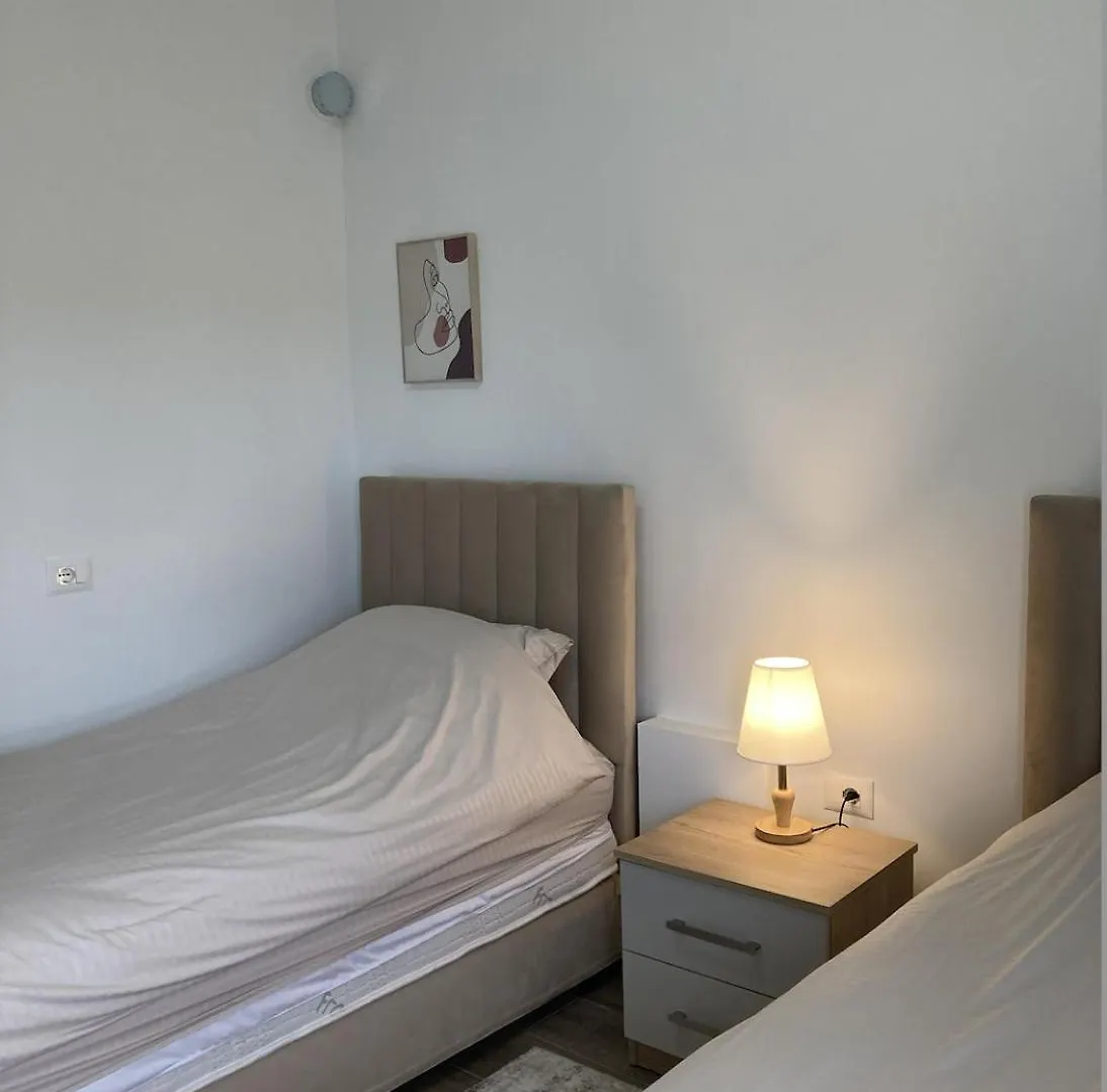 Oda ve Kahvaltı Hadri-Rooms Görice Arnavutluk
