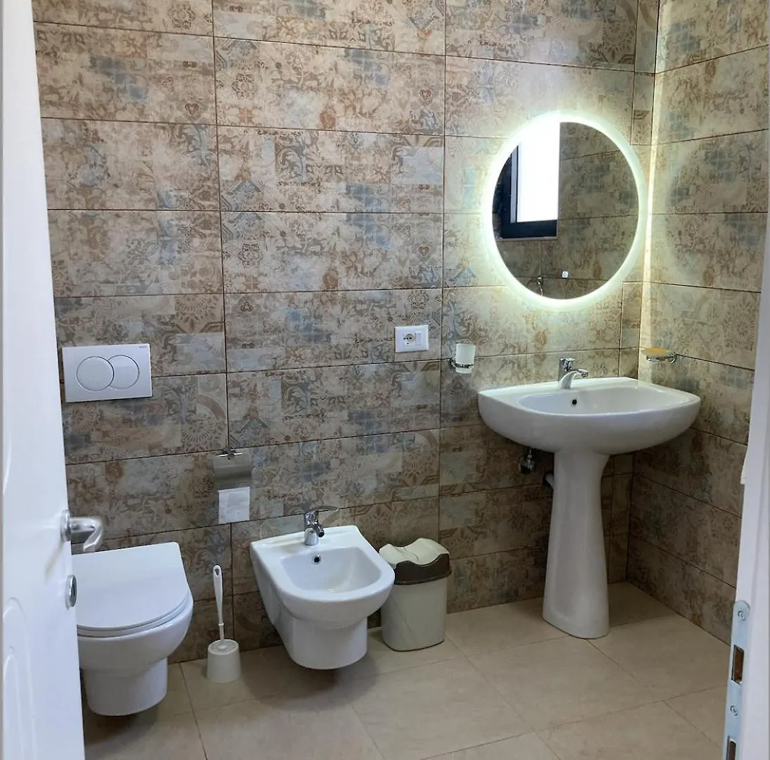 Bed & Breakfast Hadri-Rooms Korce